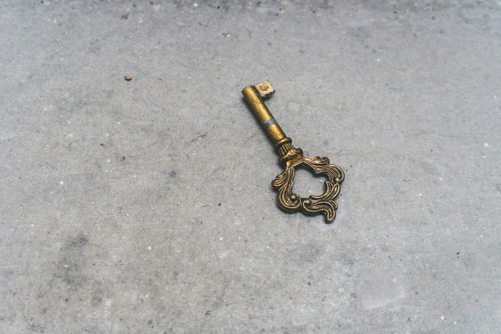 Door Lock Key — Karima's Trusted Mobile Locksmith, Los Angeles CA