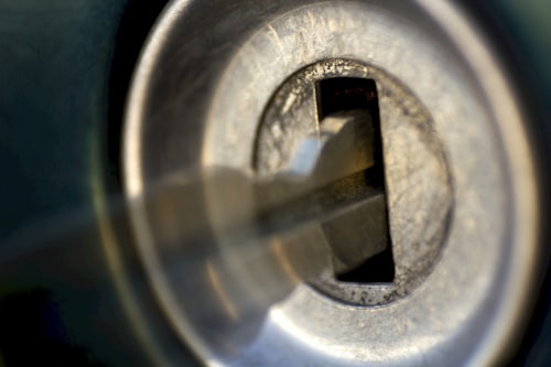 Car Ignition Key — Hadi's Smart Locksmith Service, Los Angeles CA